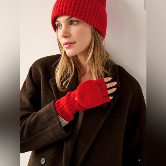 White+Warren Cashmere Ribbed Pop Top Gloves AUBURN RED for Christmas - Picture 1 of 6